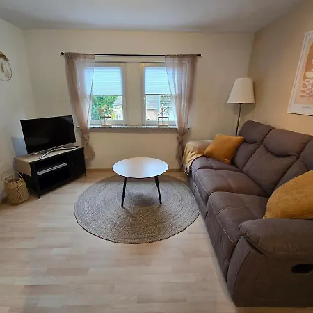 Ferienhaeuschen In * Dickesbach